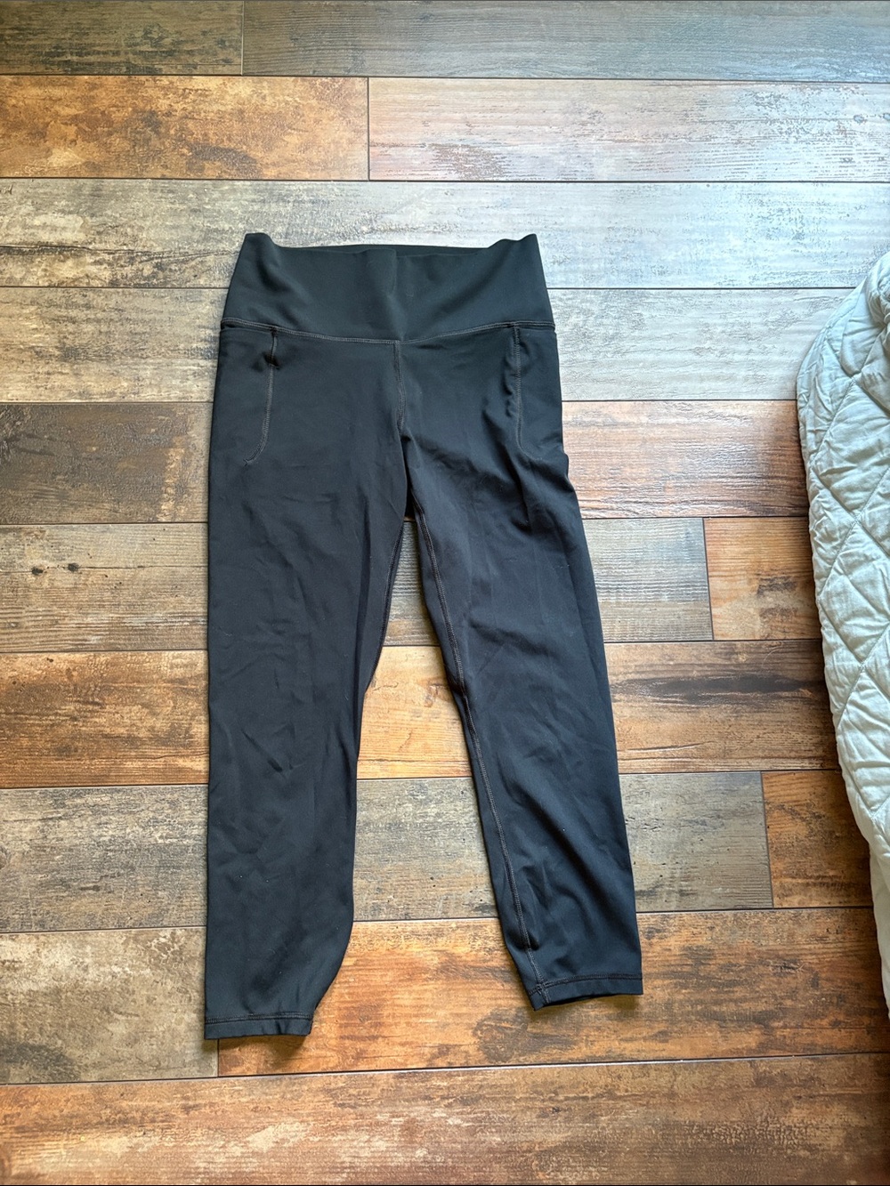 Under Armour Black Capri Leggings with High Waist
